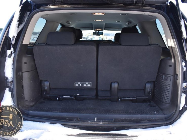 2013-chevrolet-tahoe-ls-image-32