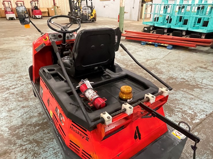 #190-•-2017-taylor-dunn-huskey-ii-electric-warehouse-vehicle-image-18