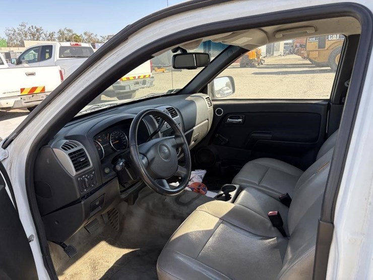 2011-chevrolet-colorado-image-9