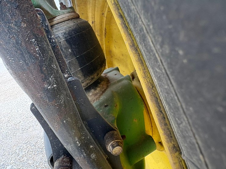 2019-john-deere-r-image-63