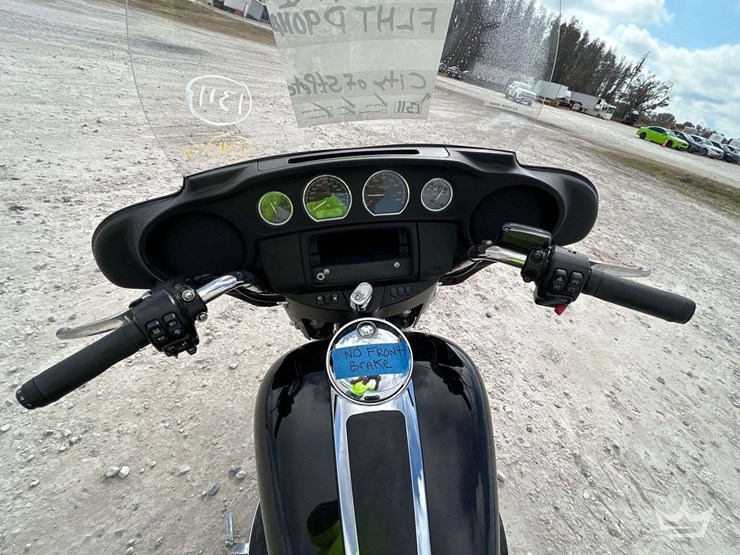 2021-harley-davidson-flhp-road-king-motorcycle-image-12