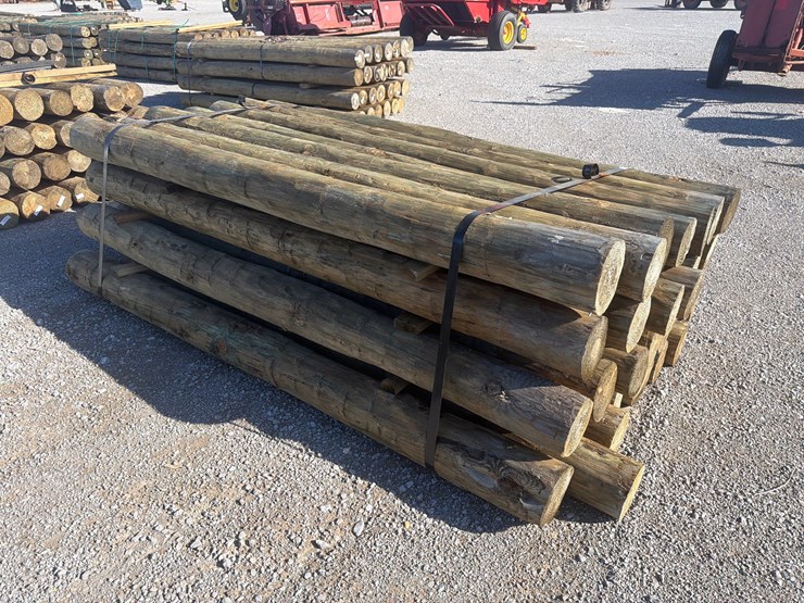 #23872-•-bundle-of-(28)-wooden-posts-image-1