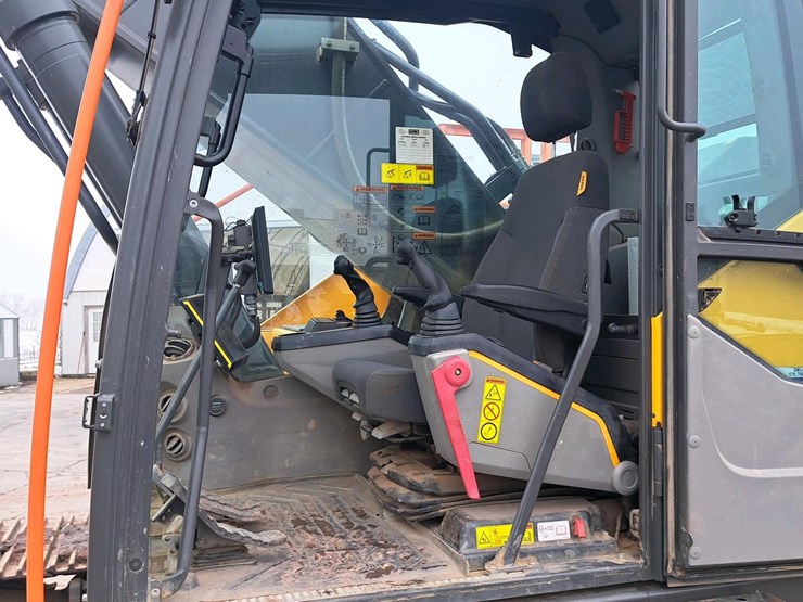 2020-volvo-ec480el-image-16