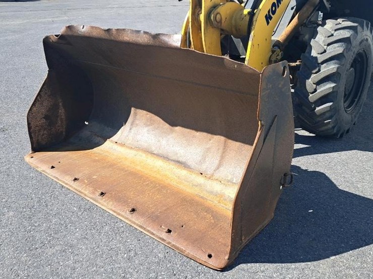 2011-komatsu-wa80-image-30