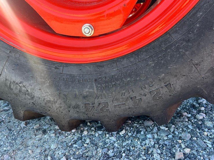 2023-kubota-l3560-image-16