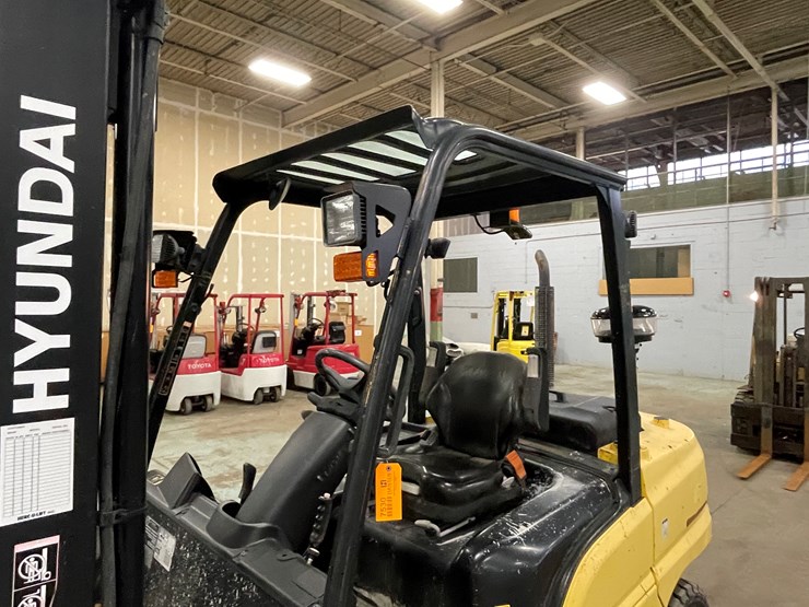 #161-•-2016-hyundai-45d-9-diesel-forklift-image-14