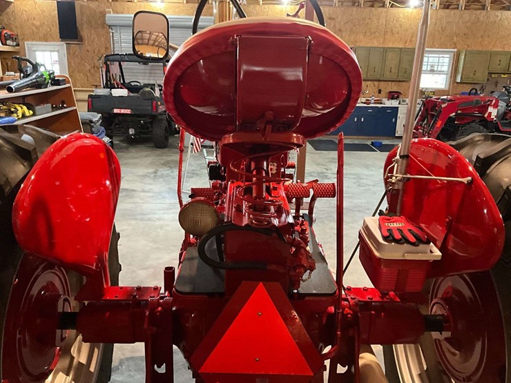 1957-farmall-450-image-7