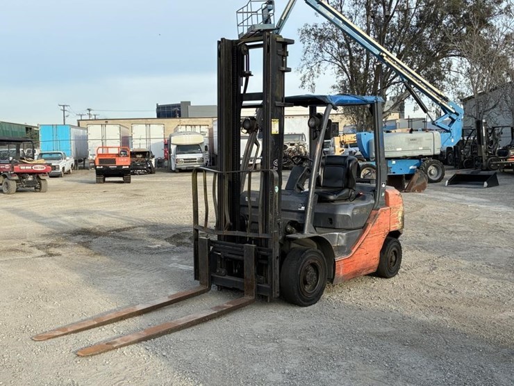 toyota-8fgu25-image-2