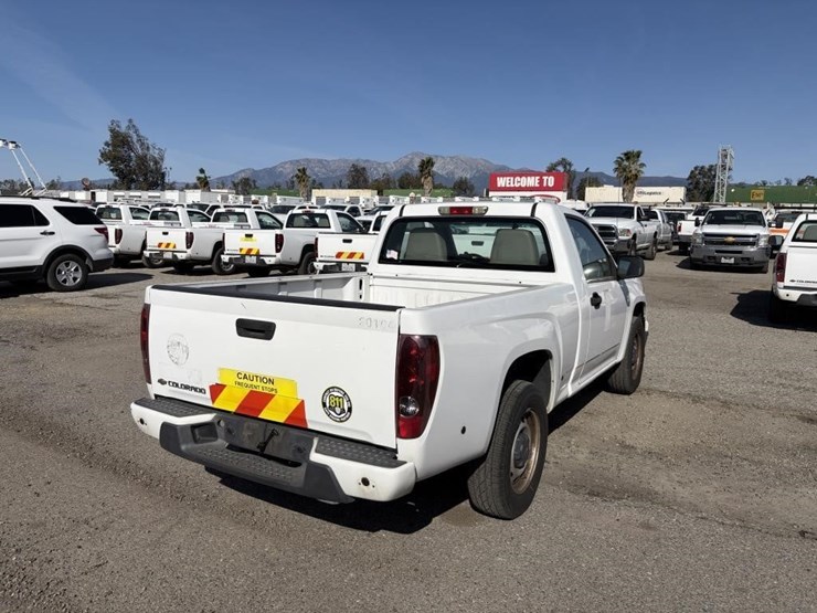 2011-chevrolet-colorado-image-3
