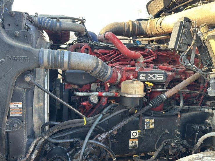 #119-•-2018-kenworth-log-truck-image-44