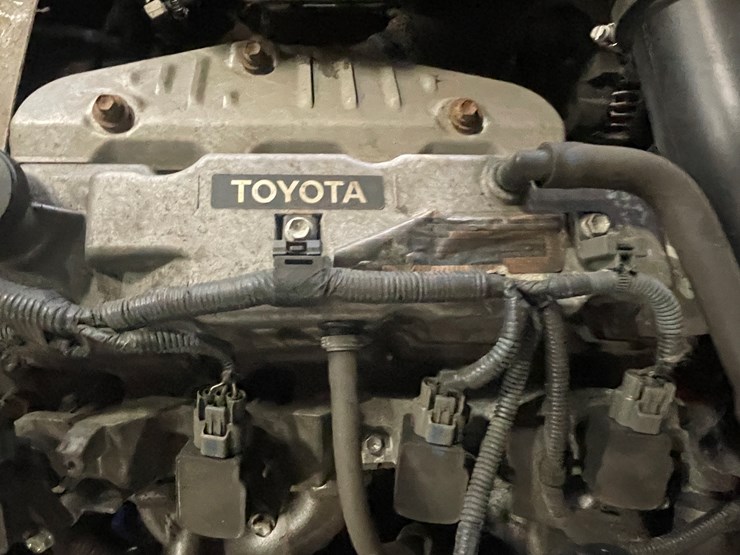 #175-•-2015-toyota-propane-forklift-image-32