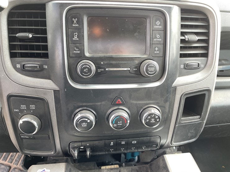 2017-dodge-ram-5500-image-74