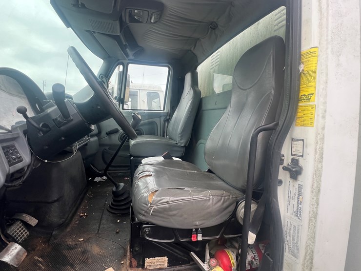 international-durastar-4300-image-17