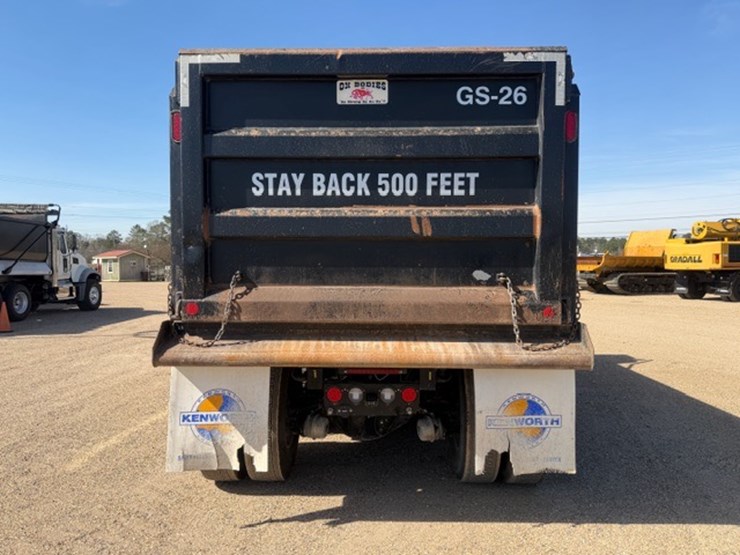 2024-kenworth-t880-image-8