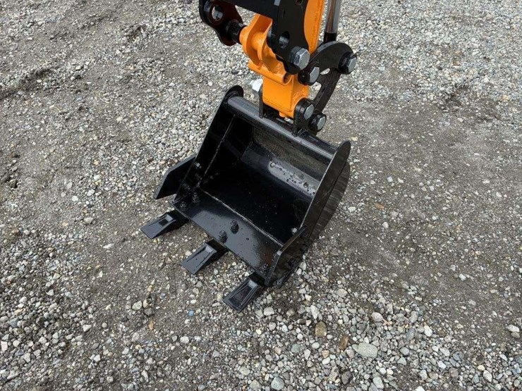 2026-vicsec-v15-hydraulic-excavator-image-7