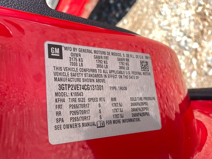 #1525-•-2012-gmc-sierra-sle-pickup-truck-(has-mn-title)-image-10