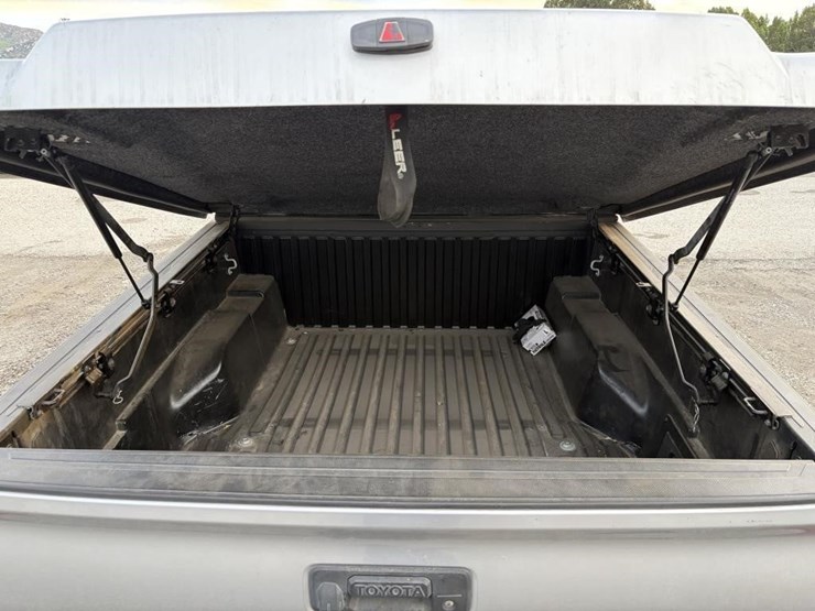 2020-toyota-tacoma-image-24