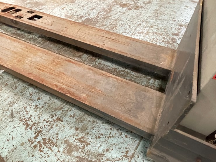 #230-•-2019-mitsubishi-electric-ride-on-pallet-jack-image-21