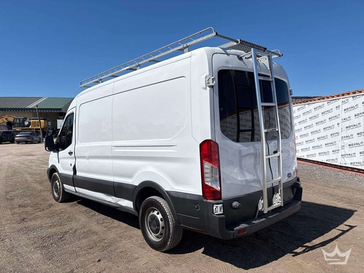 2015-ford-transit-image-4