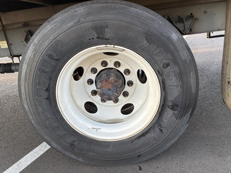 2012-ford-f650-image-5