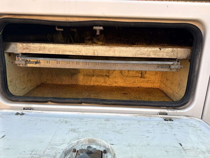 2012-ford-f450-image-24