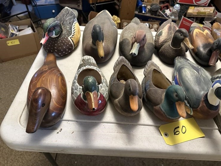 vintage-wooden-ducks-&-displays-image-2