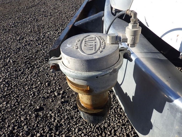 2015-ford-f750-image-19