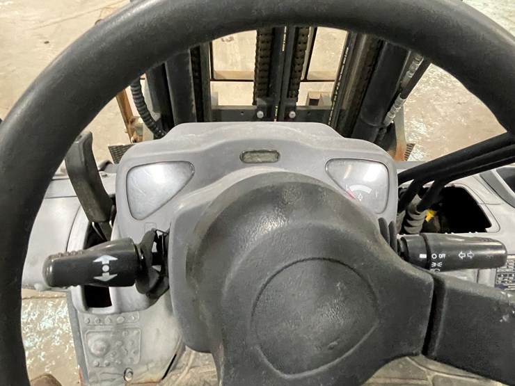 #169-•-2013-komatsu-30-propane-forklift-image-32