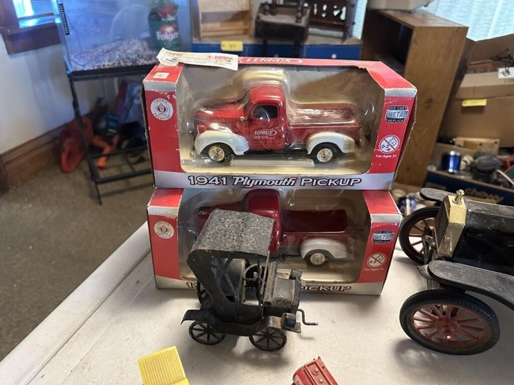 vintage-toys-cars-&-trains-image-3