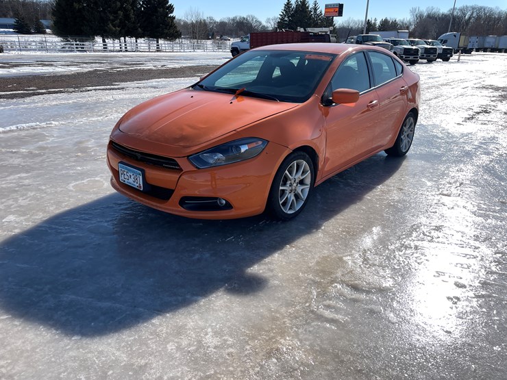 #1520-•-2014-dodge-dart-sxt-(has-mn-title)**no-brakes**must-be-trailered**-image-1