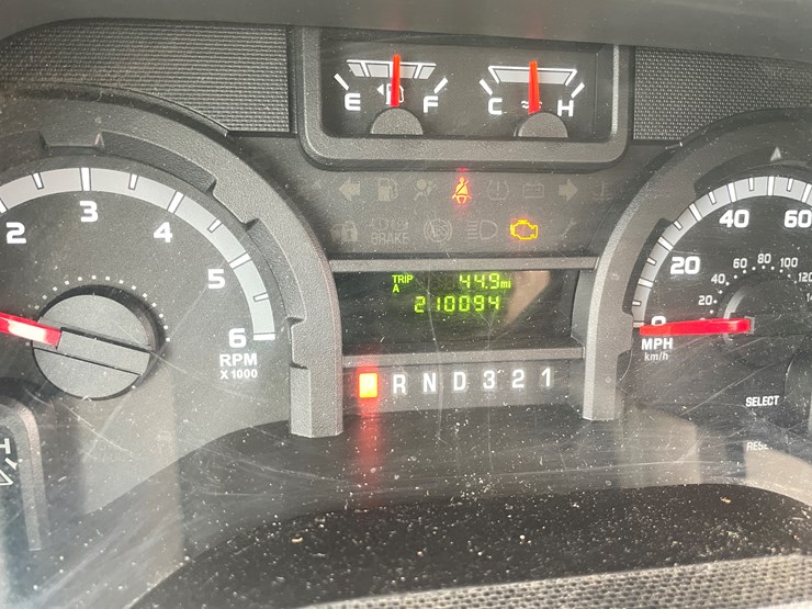 2014-ford-e450-image-37