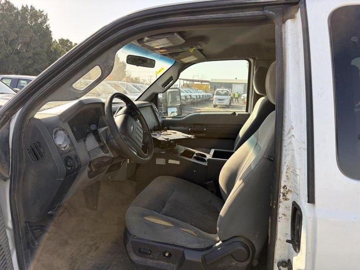 2011-ford-f250-sd-xlt-image-8