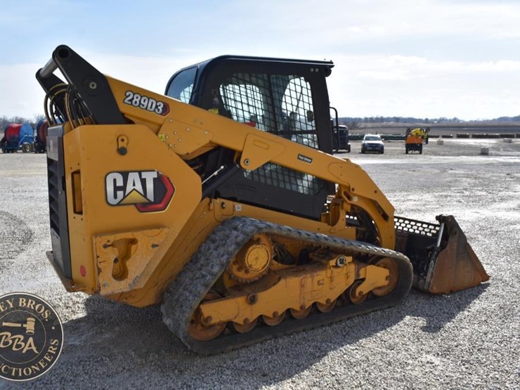 2023-caterpillar-289d3-image-13