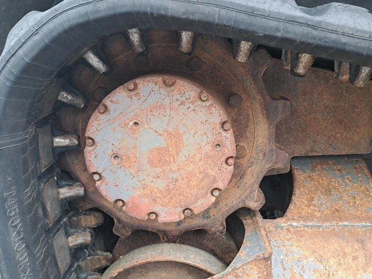 2014-takeuchi-tl10-image-19