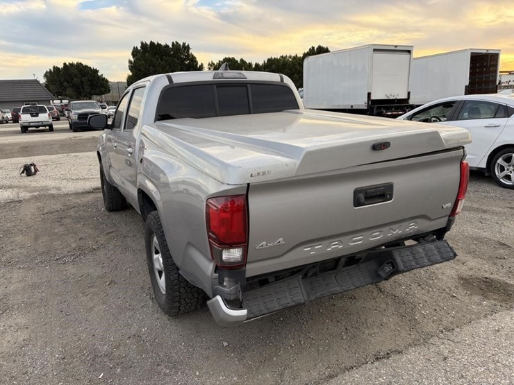 2020-toyota-tacoma-image-2