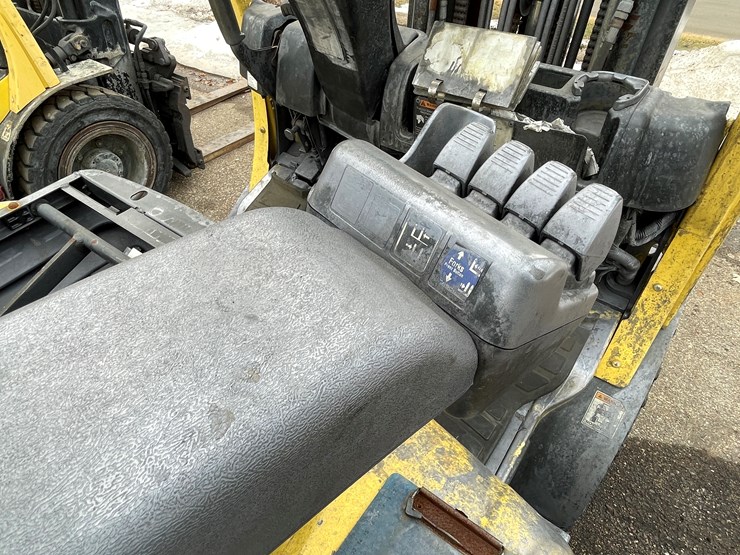 #4215-•-2008-hyster-fortis-60-lp-forklift-image-37