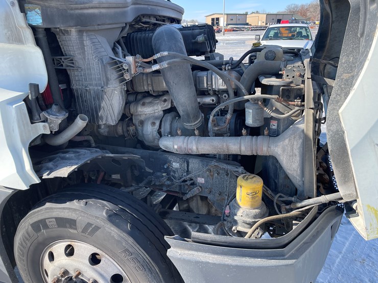 #1454-•-2019-freightliner-cascadia-truck-tractor**non-runner**-(has-mn-title)-image-10