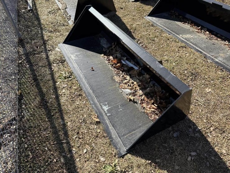 new-swict-78"-universal-attach-bucket-image-1