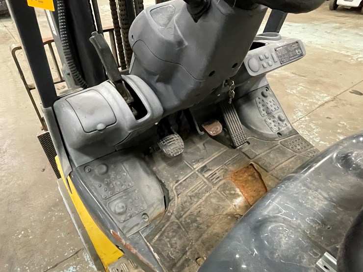 #169-•-2013-komatsu-30-propane-forklift-image-29