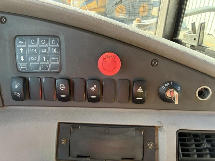 2018-volvo-a45g-image-26