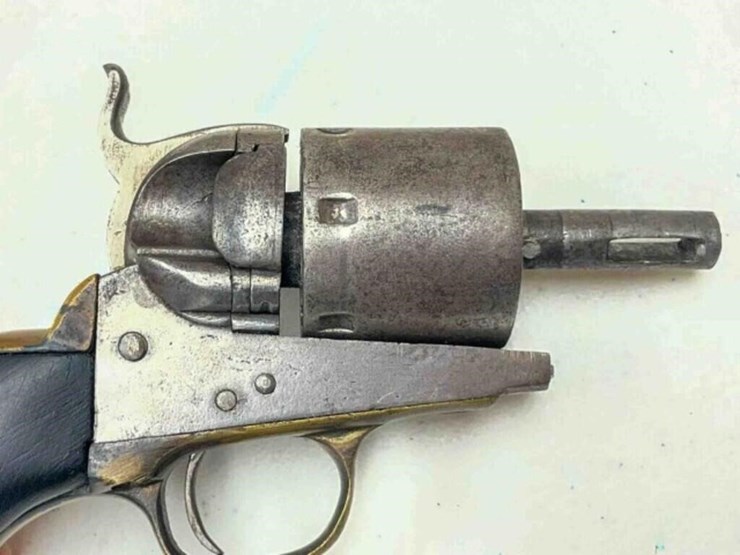 colt-revolver-image-15