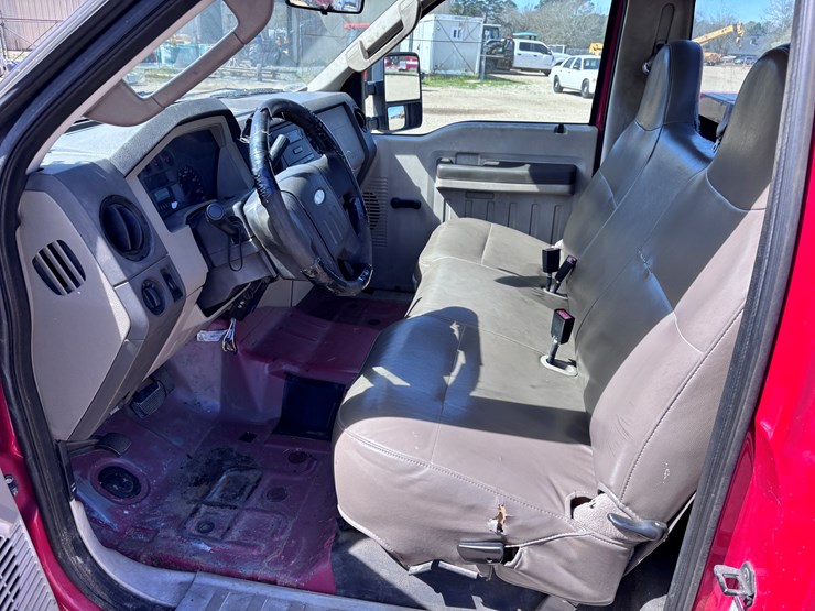 #141-•-2008-ford-service-truck-image-5