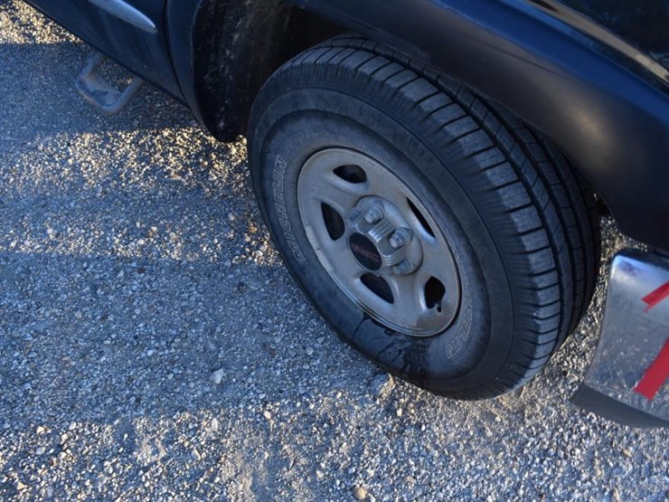 2000-gmc-1500-image-9