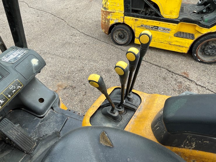 2019-hyundai-25lc-7a-image-27