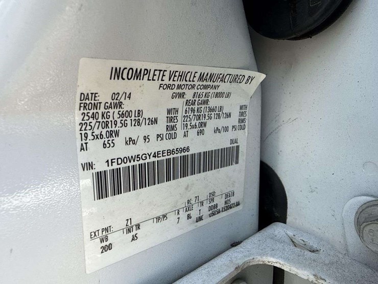 2014-ford-f550-image-13