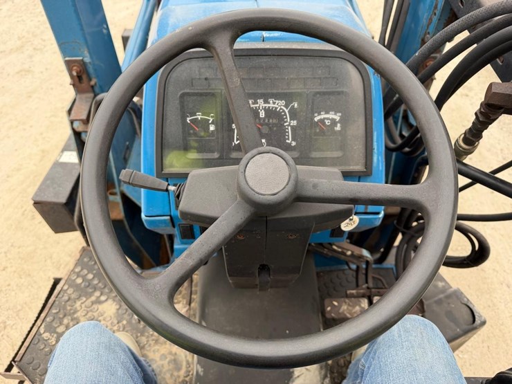 ford-5640-image-18