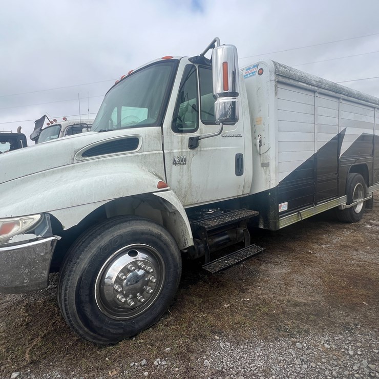 INTERNATIONAL DURASTAR 4300