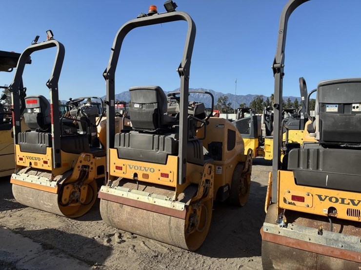 2018-volvo-dd25b-image-3