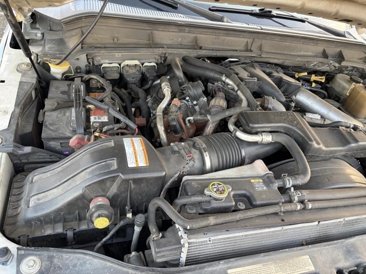 2011-ford-f550-image-7