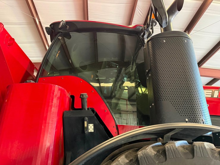 2022-white-251-image-38